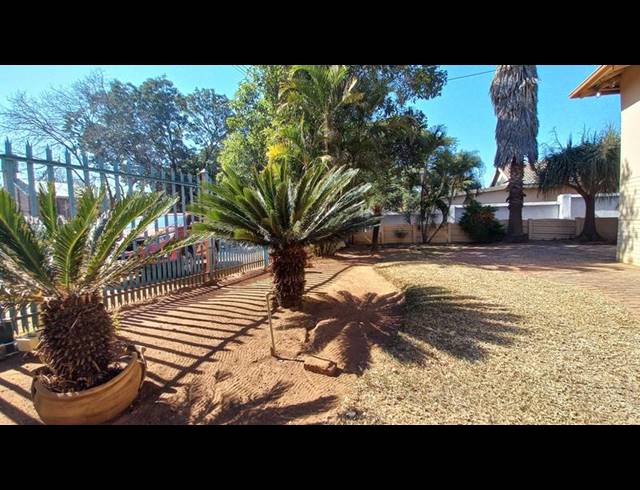 3 BEDROOM HOUSE FOR SALE IN PRETORIA GARDENS